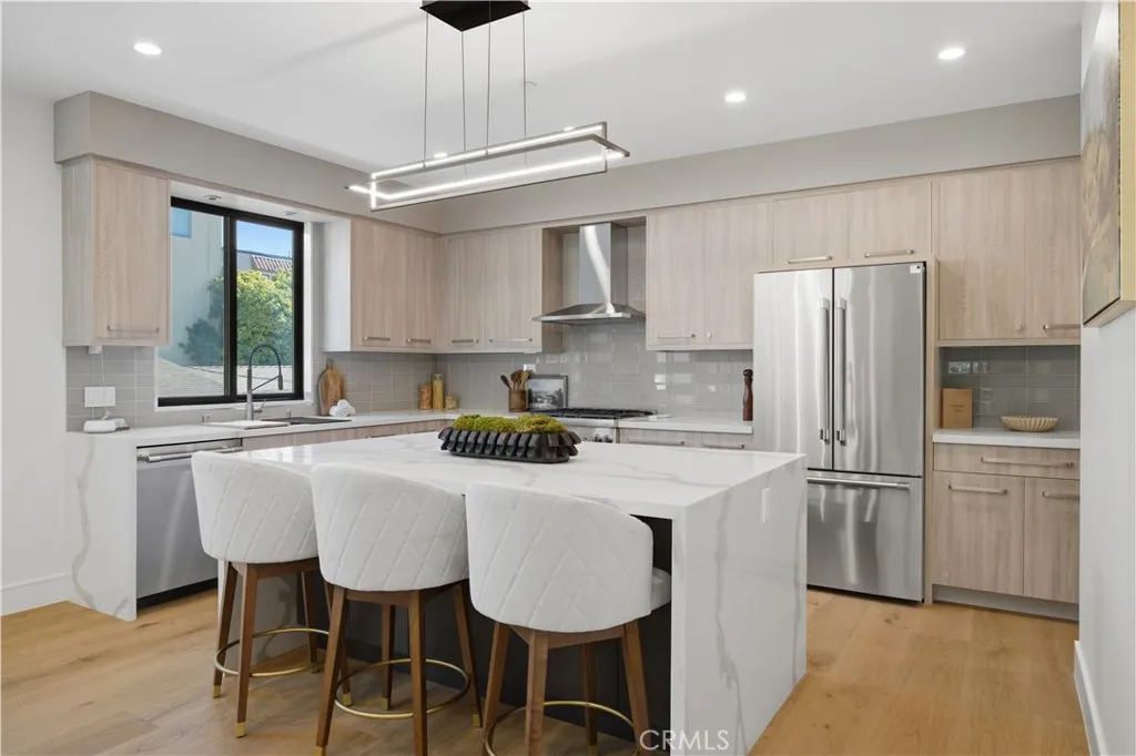 2005 Mathews C, Redondo Beach, California 90278 home-pic-8